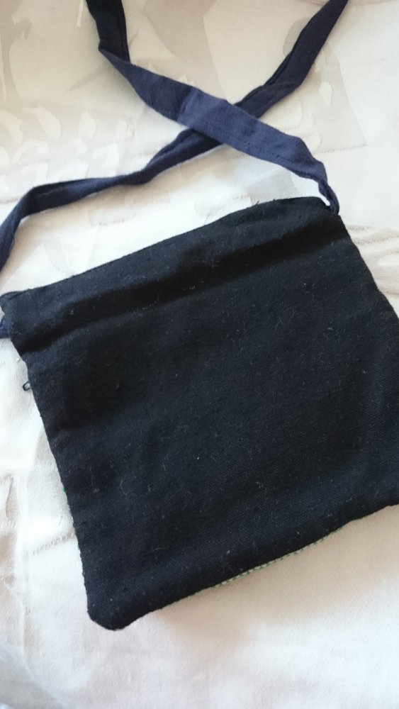 Handarbeit aus Vietnam, Tasche mit Reissverschluss