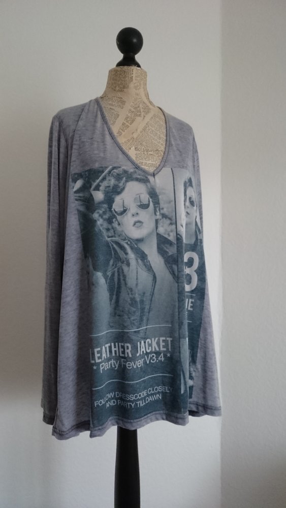Neu, Shirt mit Print, Größe 50-52