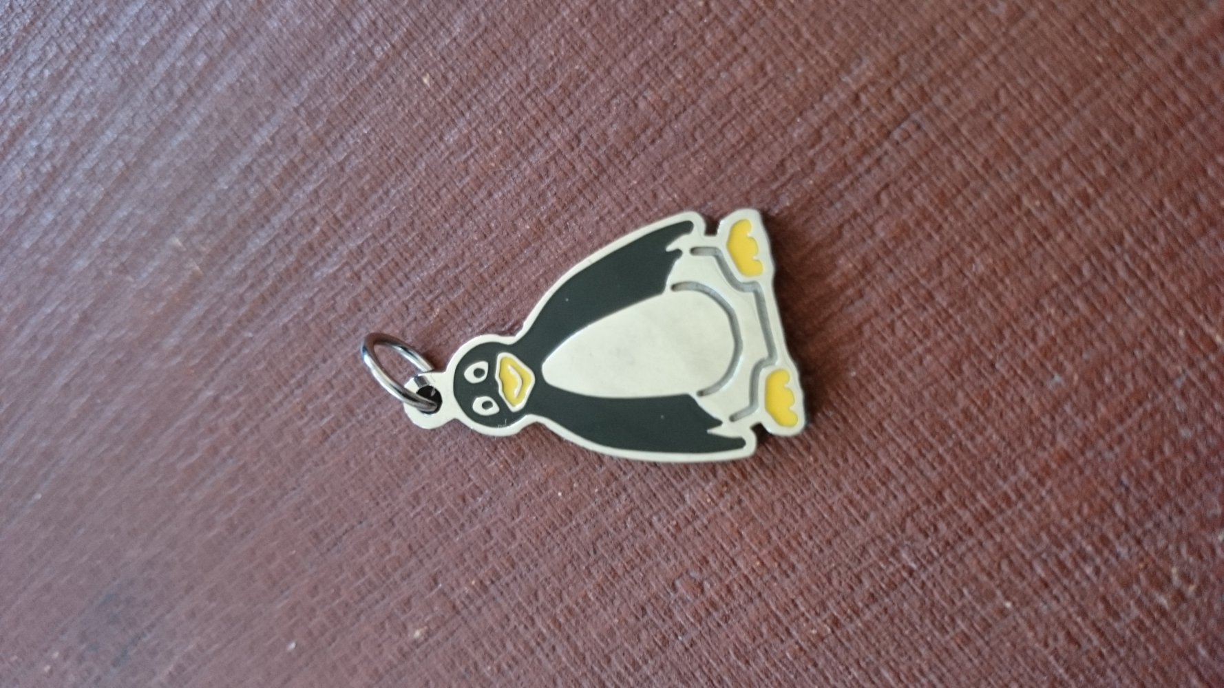 Original Energetix Magnetschmuck mit Pinguin Kettenanhänger