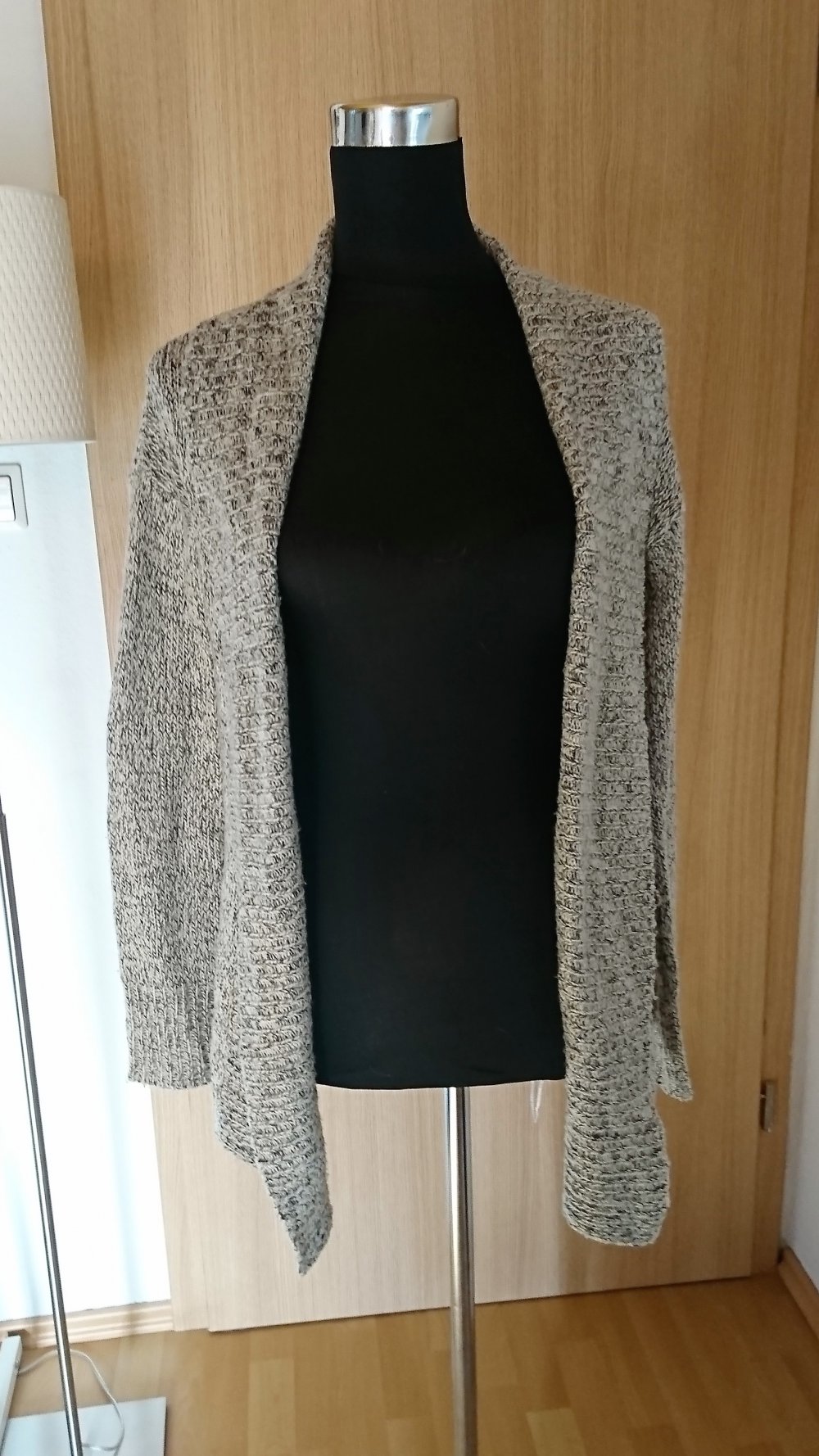 Strickjacke grau