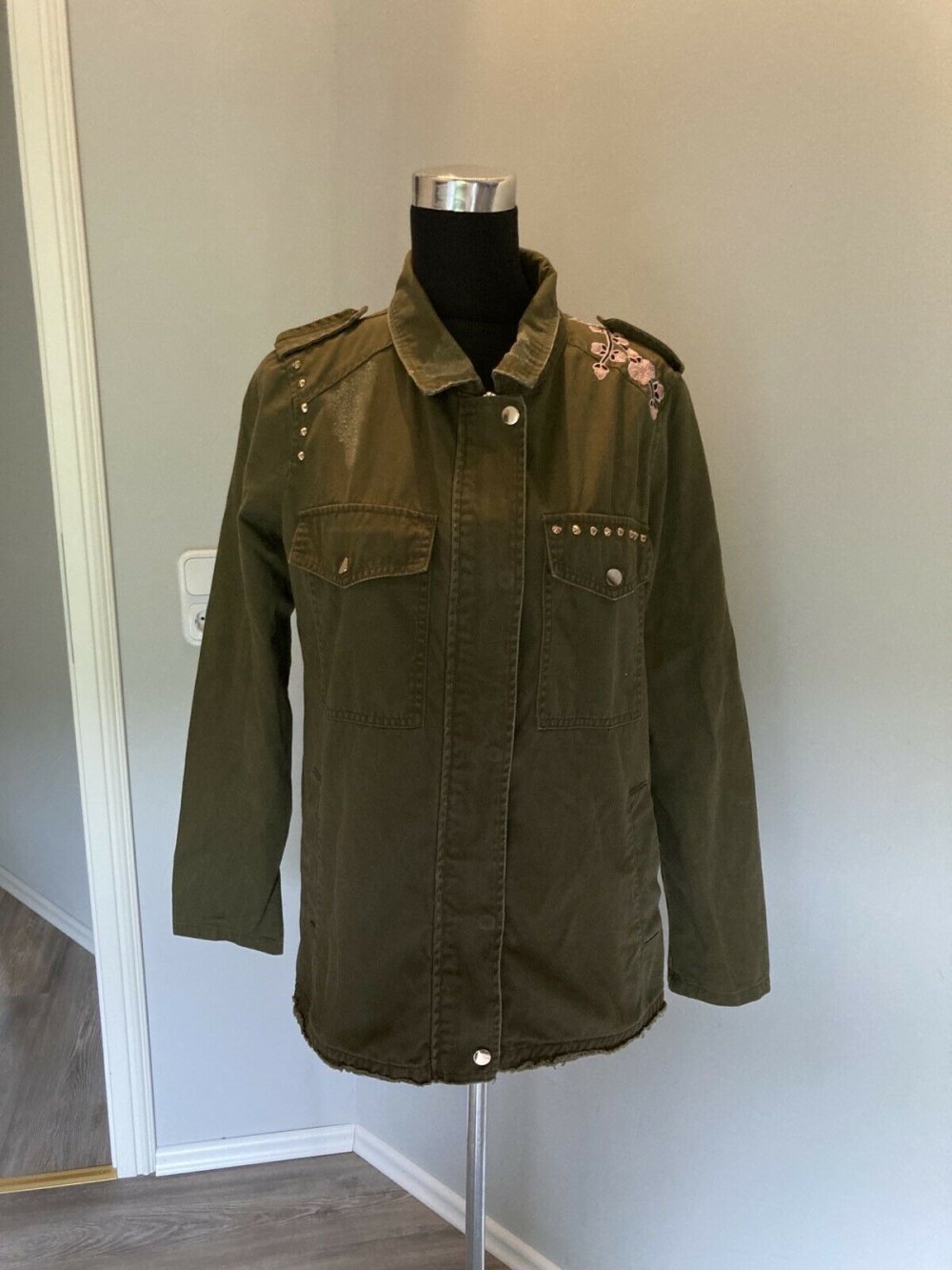Jacke mit Nieten