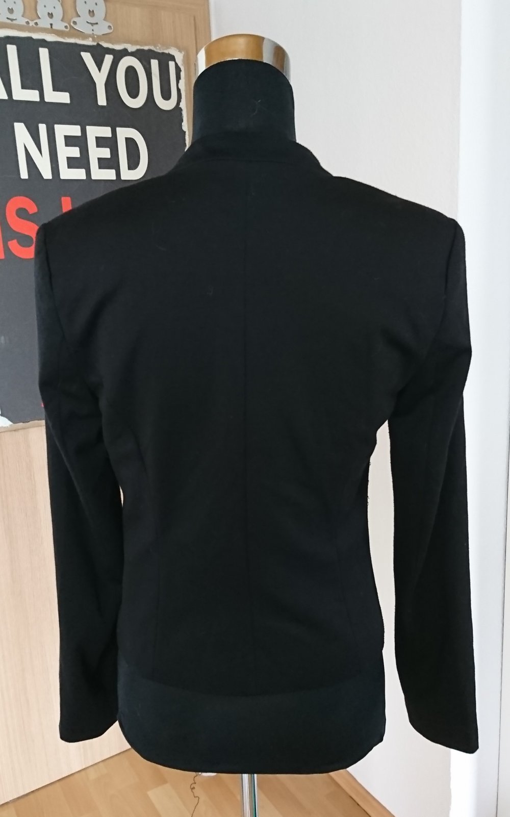 Schwarzer Blazer