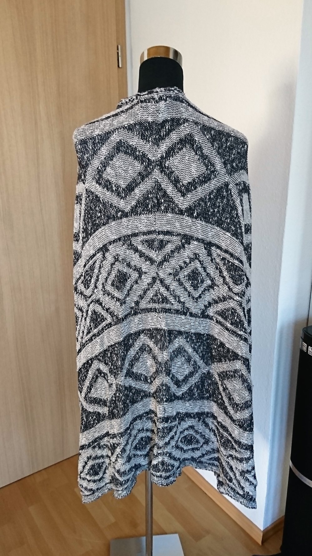 Lange Strickjacke
