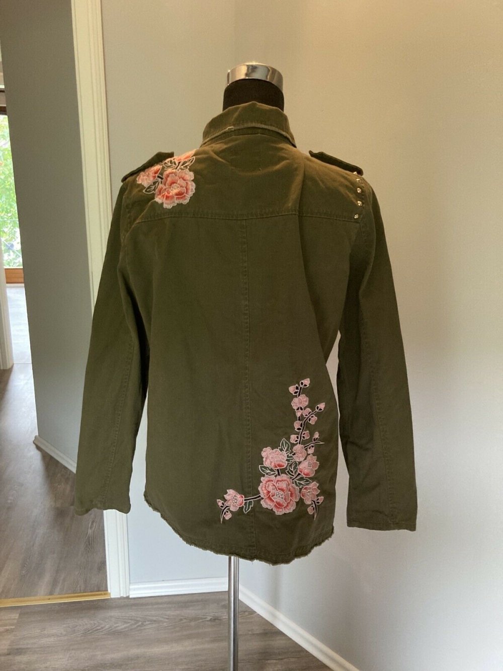 Jacke mit Nieten