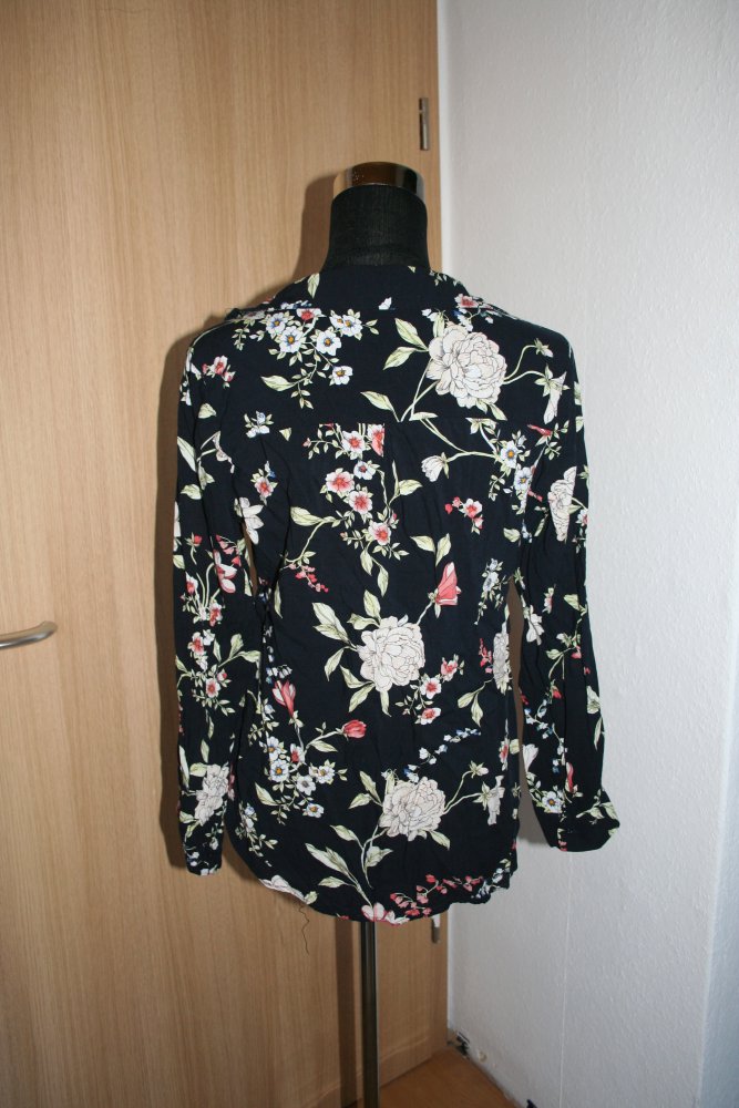 Blümchenbluse