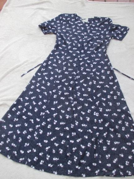  NEU mit ETIKETT * Edel * Original VINTAGE * Romantik * DESIGNER * Mille * Petit * Fleurs * Blümchen * Flower- Power * Kleid * Gr. 40- 42/ M * dunkel-blau * weiss *