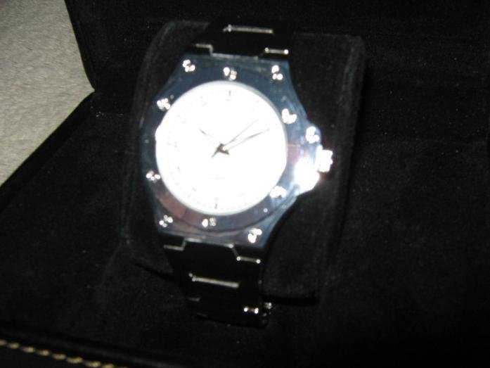 NEU OVP Original verpackt * Mondän * stylisch * Damen oder Herren * Unisex * Retro- Style * Armband- Uhr * Edelstahl- Silber *