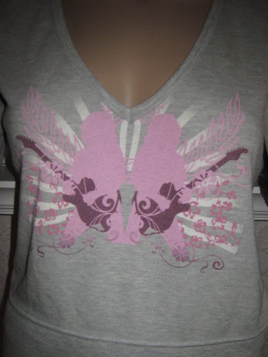 Sexy * V- Ausschnitt * Sweat- Sweater * T- Shirt ''ONLY'' Gr. 38- 40/ S- M * hell- grau * pink *