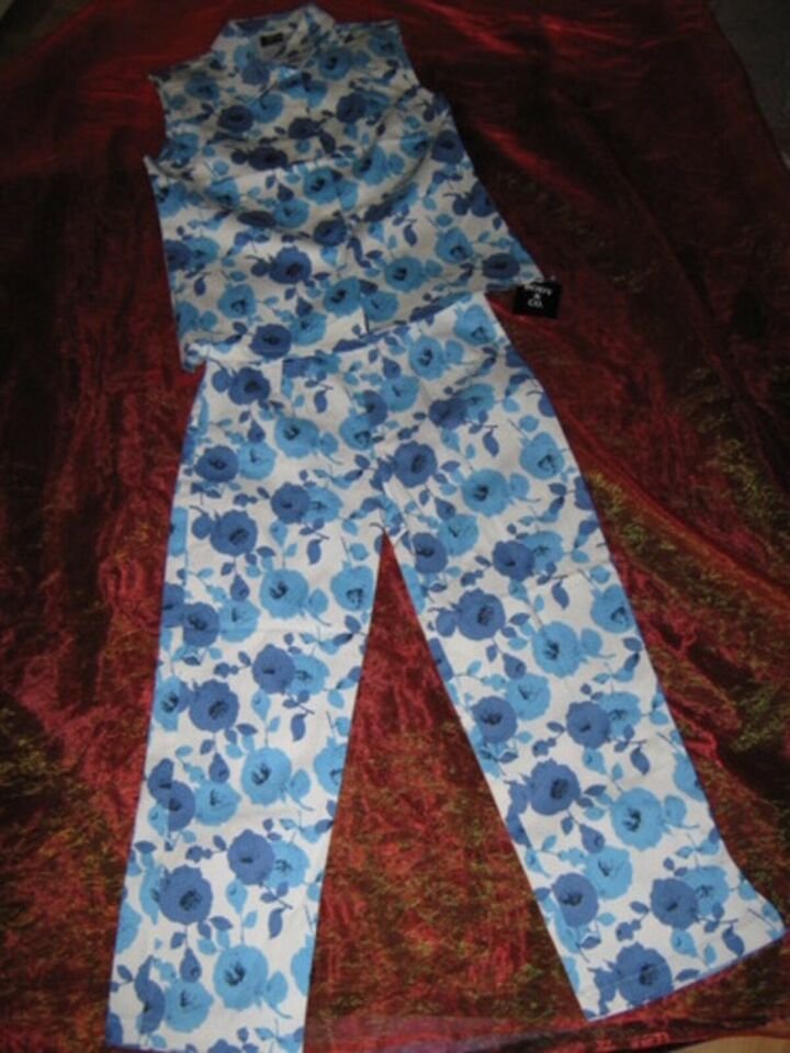 NEU mit ETIKETT * Ausgefallen * Flower- Power * Rosen * Romantik * ZWEITEILER * Hosen- Anzug 