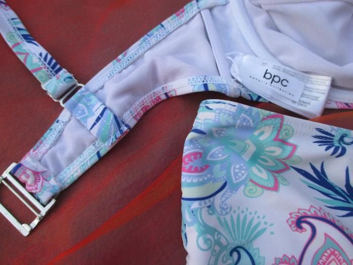 NEU ungetragen * Boho * Hippie * Festival * Paisley * Blumen * Blüten * Flower- Power * Bügel * Bikini 
