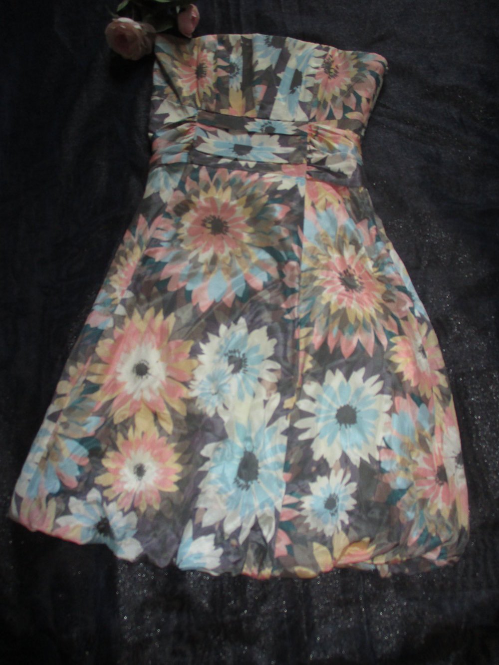 NEU * Edel * Rockabilly Style * Blumen * Blüten * Flower * Seiden * Bustier * Korsagen * Cocktail * Kleid 