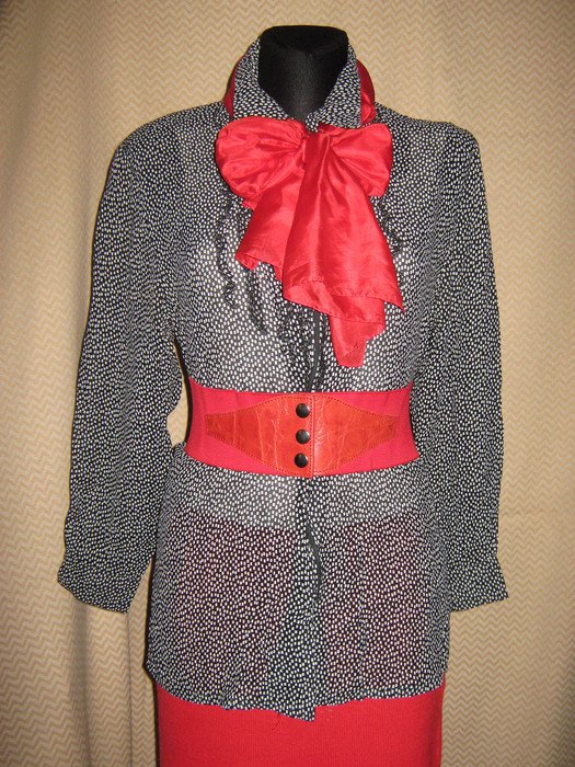 Original Granny VINTAGE * Romantik * Rüschen * Volant * Punkte * Polka Dots * Seiden- Georgette * Bluse 