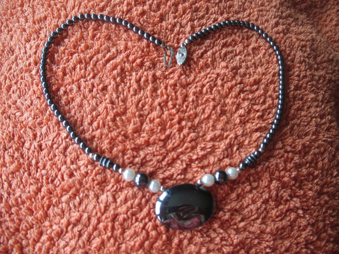 NEU * Elegant * ausgefallen * ORIGINAL VINTAGE * Perlen * Collier * Kette * schwarz * rauch- blau * cremé- weiß *