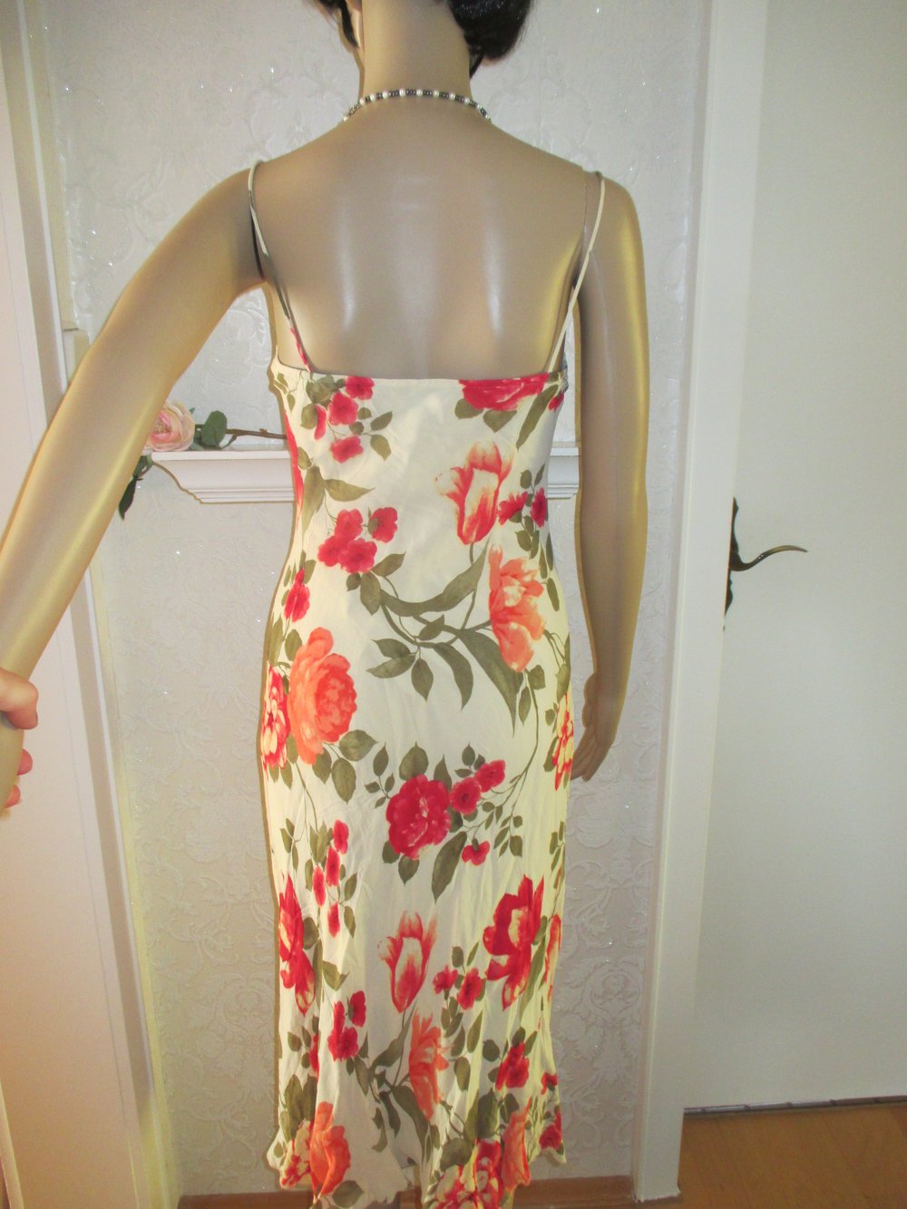 NEU * Rosen * Blumen * Blüten * Romantik * Seiden- Gorgette * Spaghetti- Träger * Cocktail * Kleid 