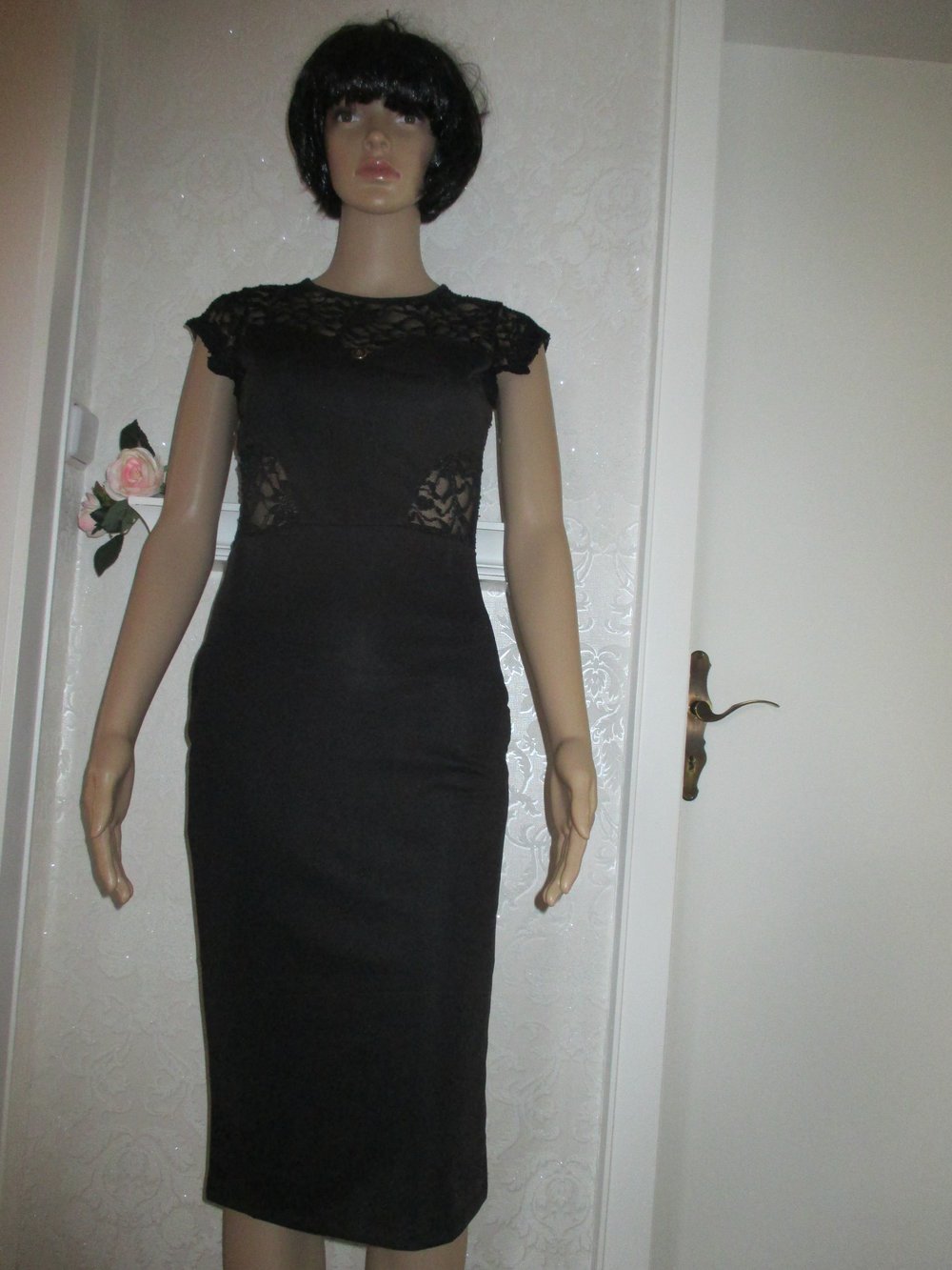 NEU * Blumen * Blüten * Flower- Power * Lace- Spitzen * Cocktail * Abend * Etui * Bodycon * Kleid 