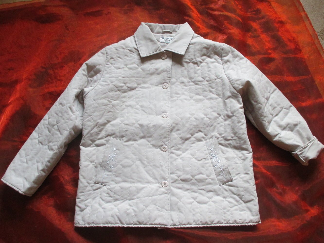 NEU * Edel * Original VINTAGE * Stepp - Jacke * im Englisch- Style * mit Blüten- Stickerei 