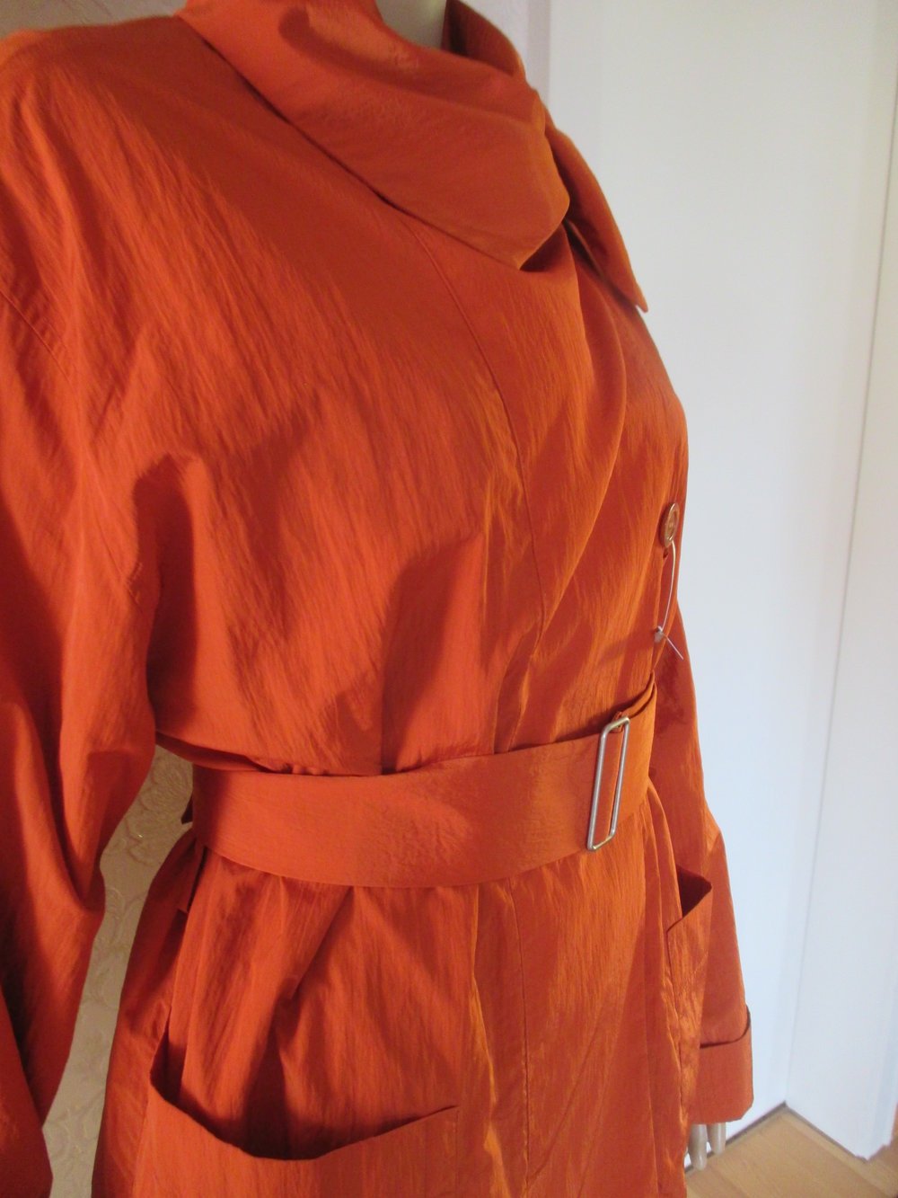 NEU mit ETIKETT * Edel * seidig * Allround * Trench Coat * Long- Jacke 