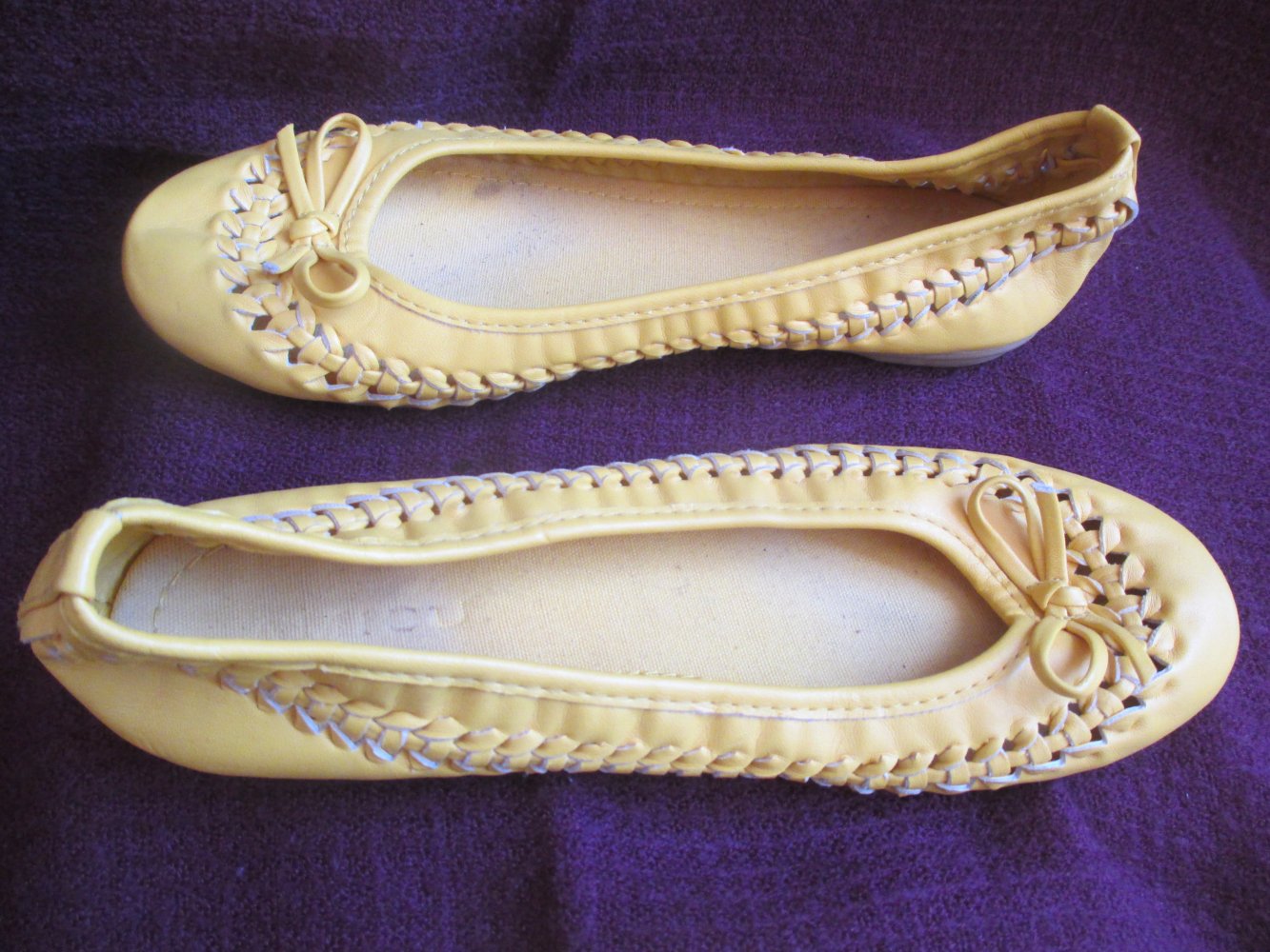 NEU * 50er Jahre * Rockabilly- Style * Leder- Imitat * Schleifen * Ballerinas * Slipper * Schuhe 