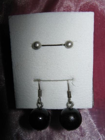 NEU * Elegant * stylisch * Zwei Paar * Ohrringe * Ohrhänger * Ohrstecker * Silber * schwarz *