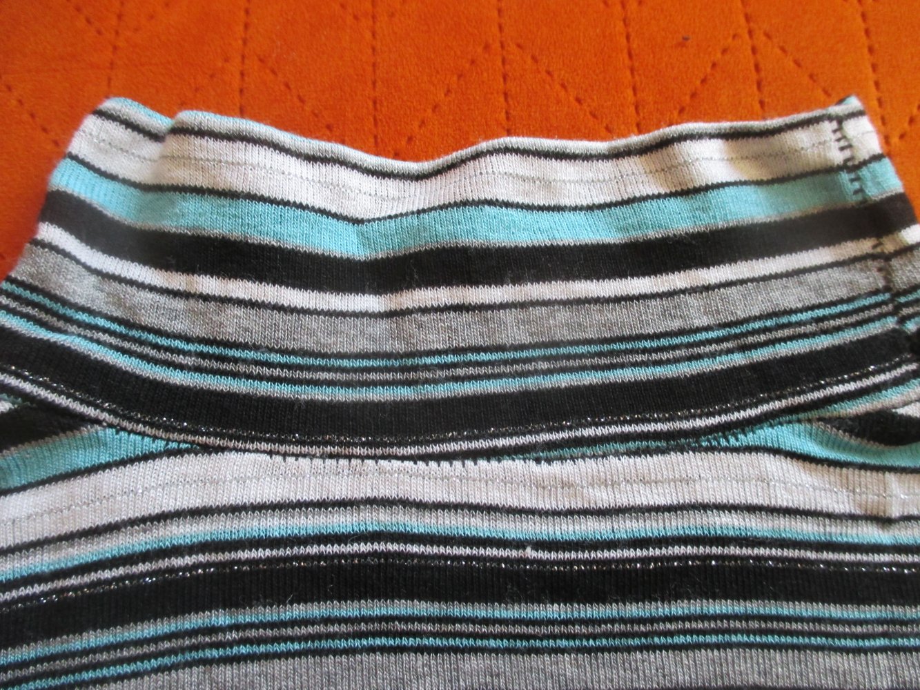 NEU * Glitzer- Lurex * DESIGNER * Kurzarm * Halbarm * Feinstrick * wie Rollkragen * Bodycon * Pullover * Gr. 36- 38/ S * schwarz * türkis * silber *