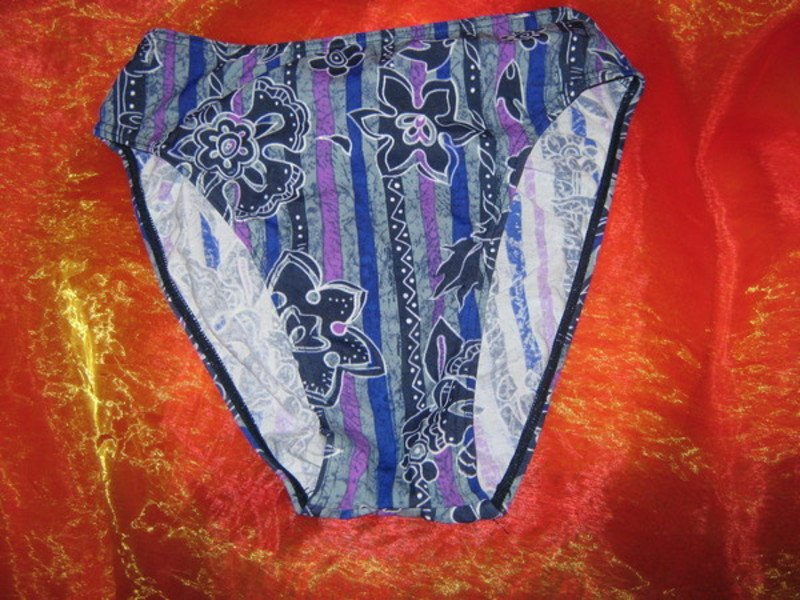 NEU * Sexy * Blumen * Blüten * Flower- Power * Bikini * Höschen * Bade- Slip 