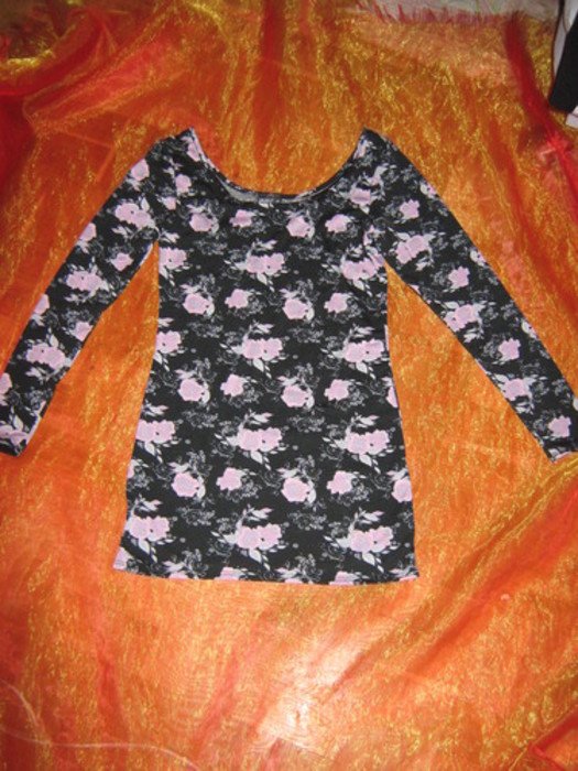 NEU * Petit * Mille- Fleurs * Rosen * Romantik * Bodycon * Mini *  Kleid 