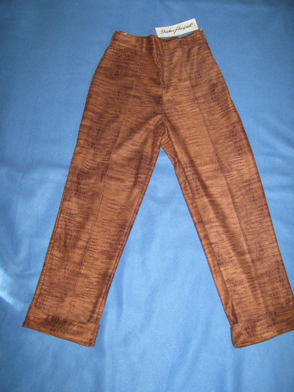 NEU mit ETIKETT * Ausgefallen * Animal- Style * Stiefel * Dreiviertel * 7/8 Hose 