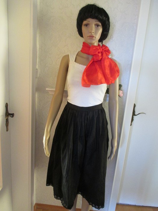 NEU * Edel * Original VINTAGE * DESIGNER * 100% Wild- Seide * Boho * Gipsy Style * Stufen * High Waist * Teller- Rock * Gr. 36- 38/ S * schwarz * Gothic *