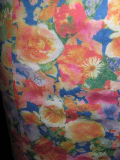 NEU mit ETIKETT * Original 1970er VINTAGE * Romantik * Blumen * Blüten * Flower- Power * Hemd- Blusen * Kleid 