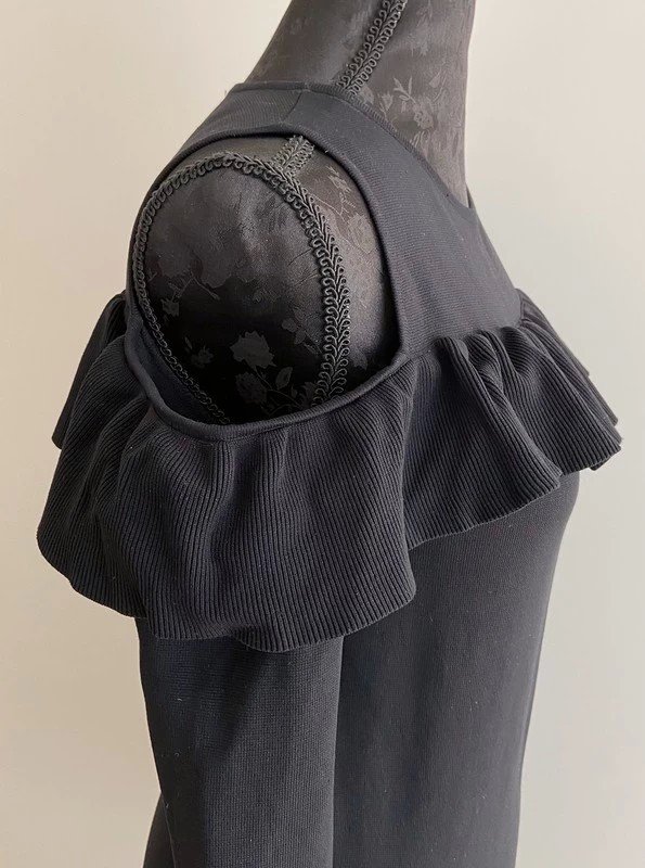 schwarzes Nylon Kleid