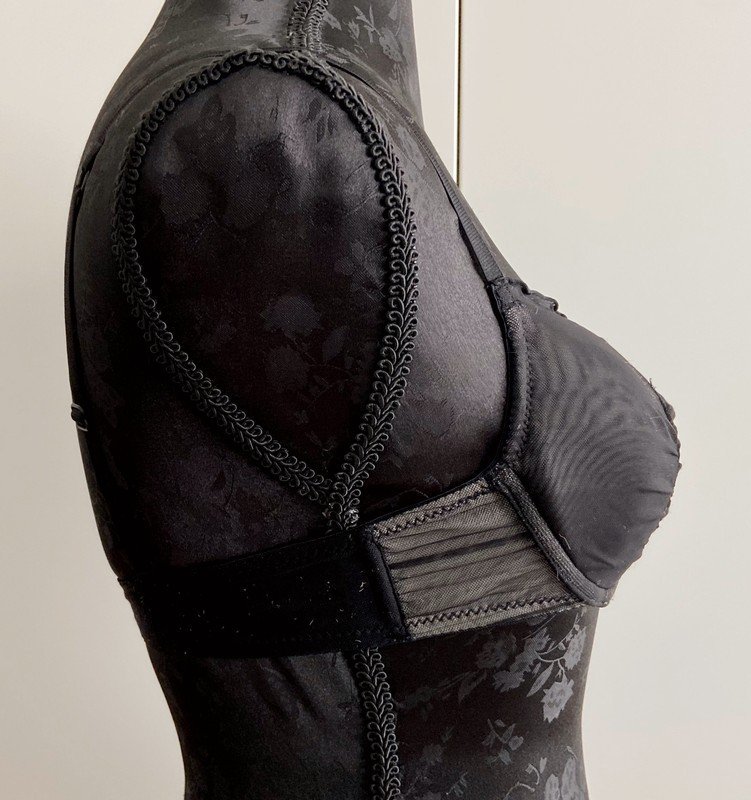 mesh BH mit Rüschen