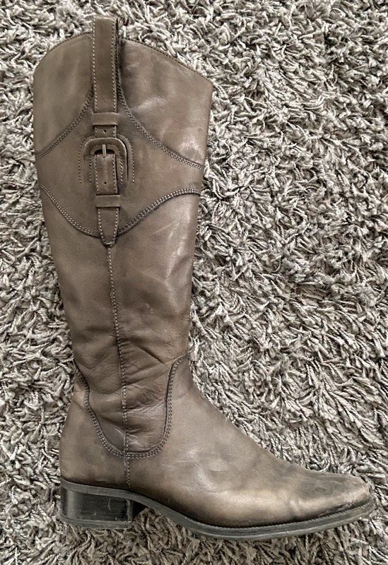 graue Stiefel used- look