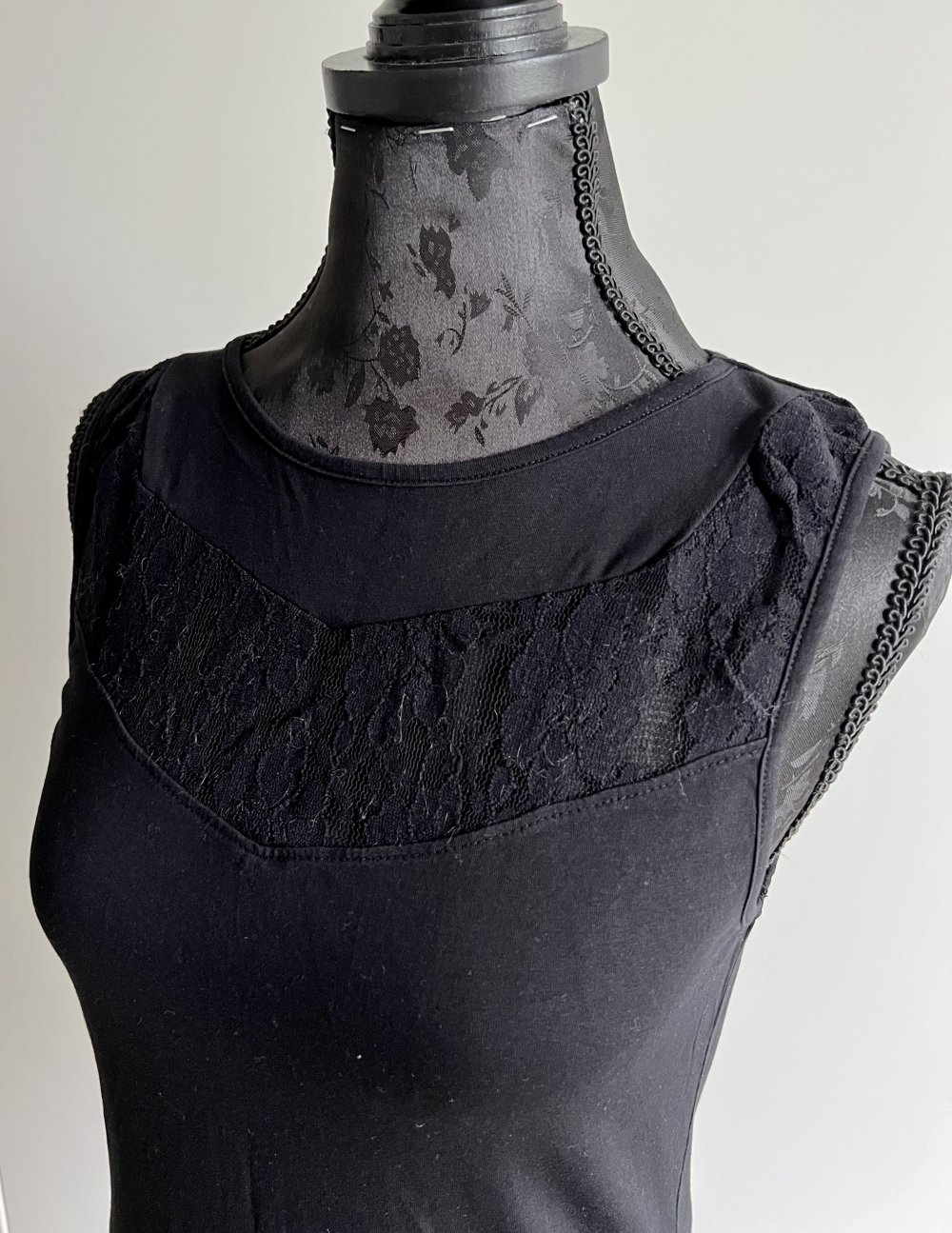 Top mit Spitze
