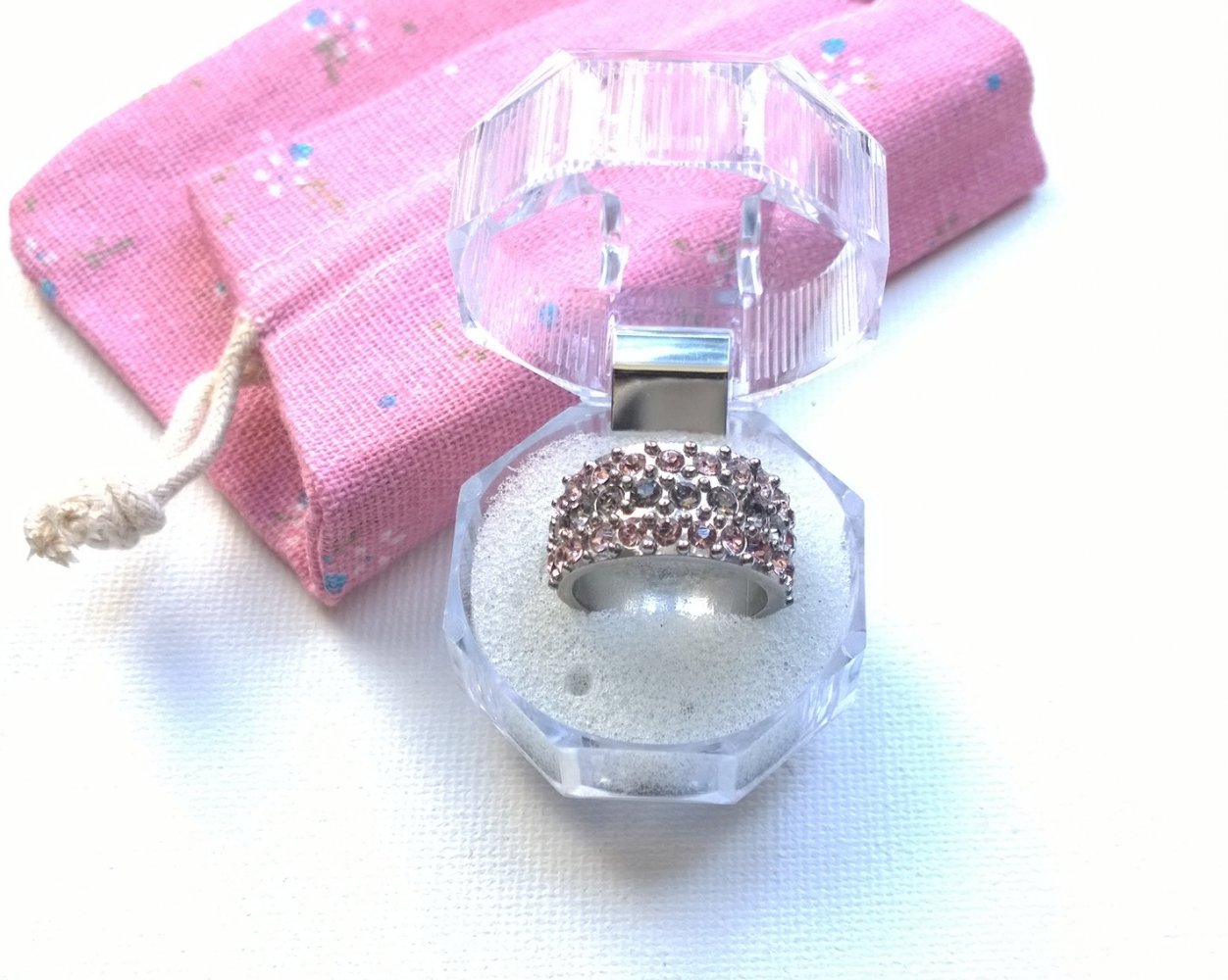 Ring, silber, rosa Steinchen, Gr.17, Modeschmuck