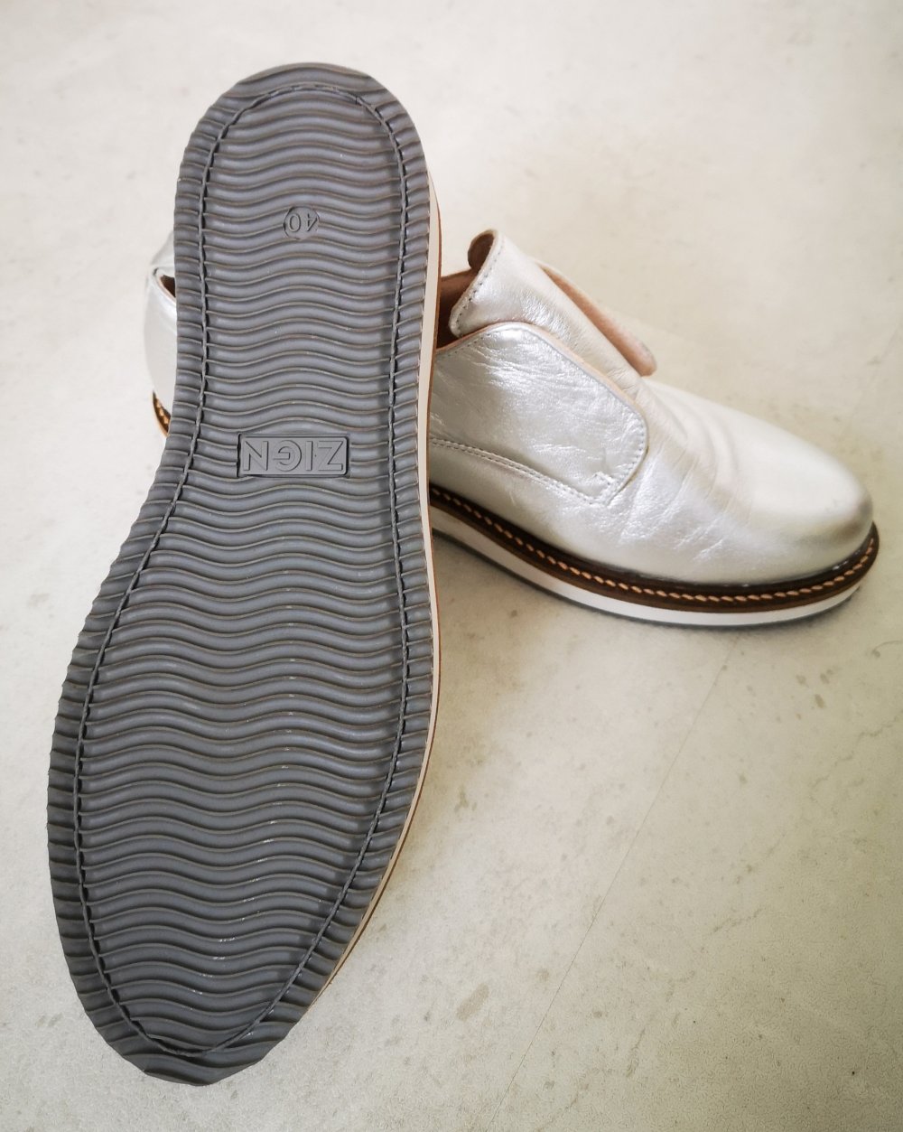 Zign Slipper Silber Leder Größe 40