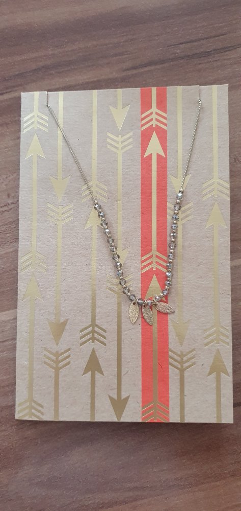 Kette goldfarben
