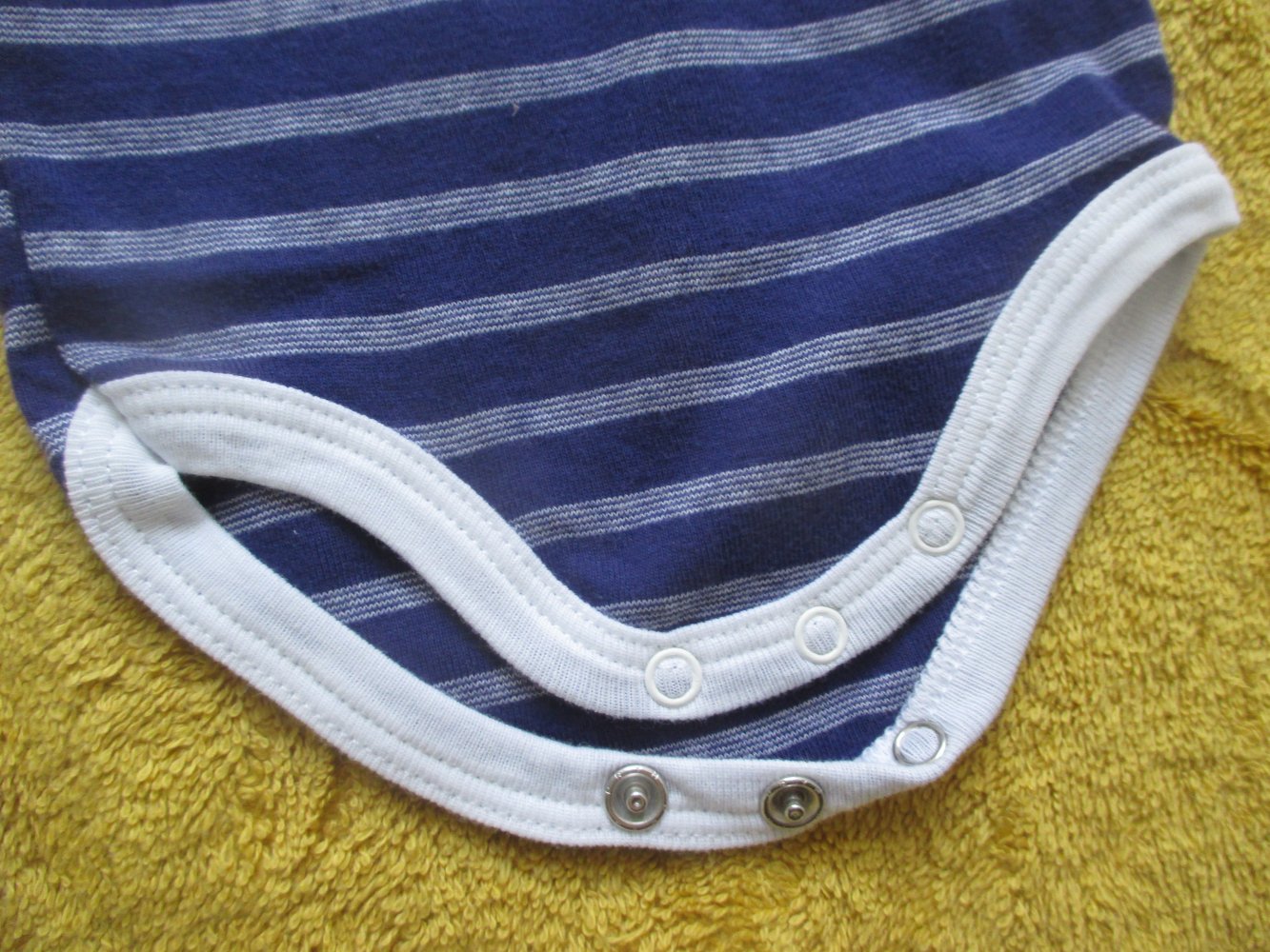NEU mit ETIKETT * BABY * Boy *Jungs oder Girl * Mädchen * Unisex * Streifen * Kurzarm * Body * Einteiler 