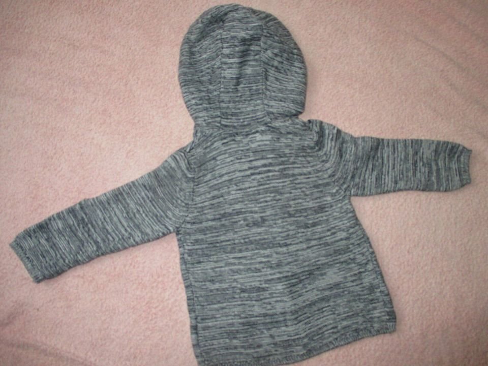 NEU * Niedlich * Baby * BOY oder auch GIRL * Unisex * Kapuzen * Hoodie * Fein * Strick * Jacke 