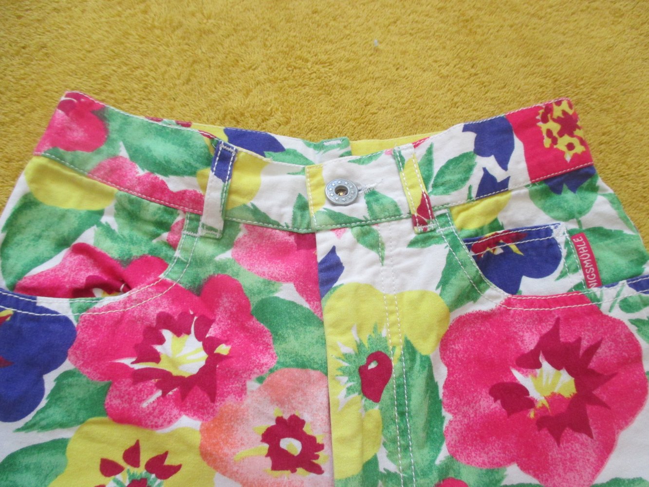 NEU mit ETIKETT * Niedlich * GIRL * Mädchen * Blumen * Blüten * Flower- Power Print * Hose 