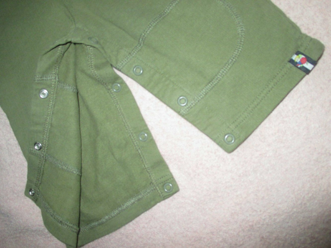 NEUw * Niedlich * Baby * BOY oder auch GIRL * Unisex * Stickerei * Sweater * Latzhose * Latz Hose 