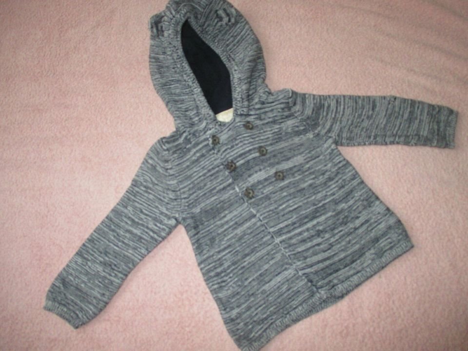 NEU * Niedlich * Baby * BOY oder auch GIRL * Unisex * Kapuzen * Hoodie * Fein * Strick * Jacke 