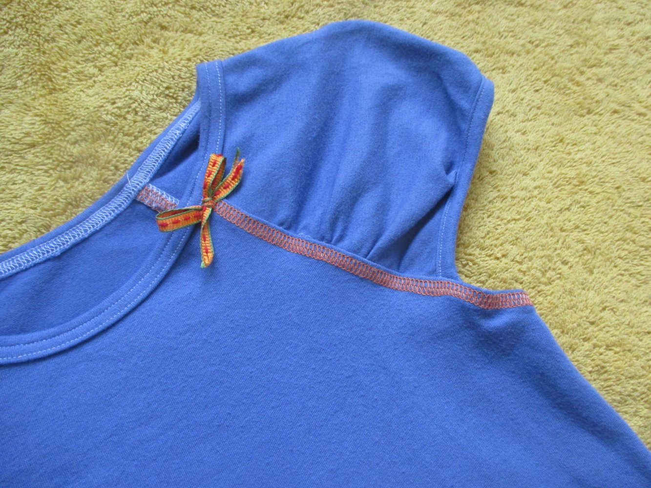 NEU * Niedlich * GIRLS * MÄDCHEN * Schleifen * A-Linie * Kurzarm * T- Shirt * TOP 