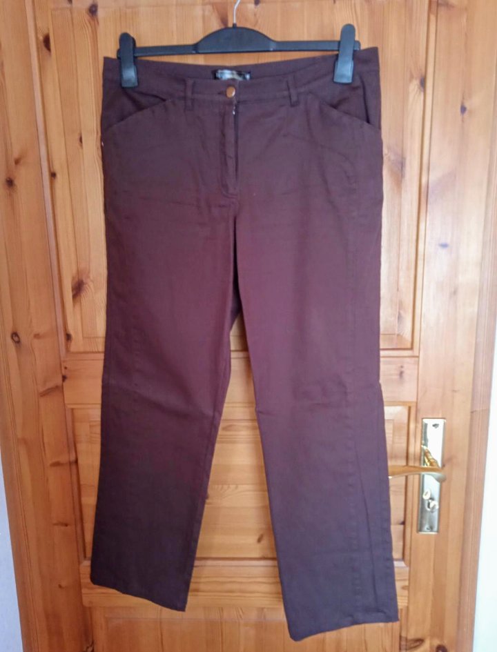Hose braun