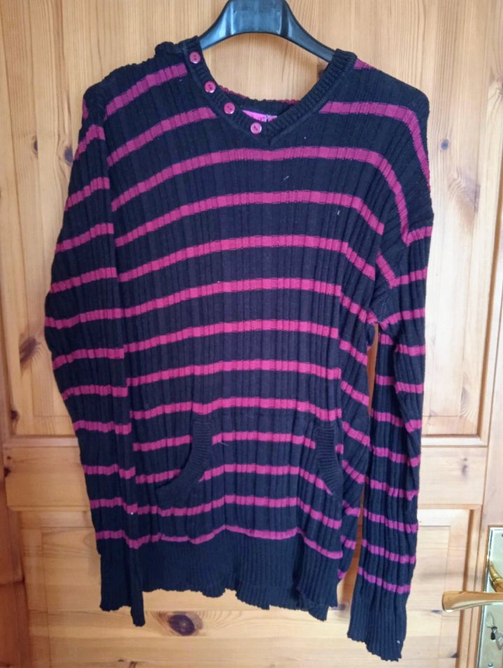 Hoody schwarz magenta