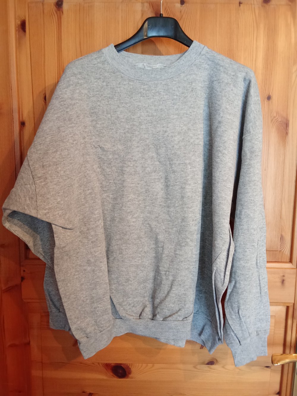 Pullover grau