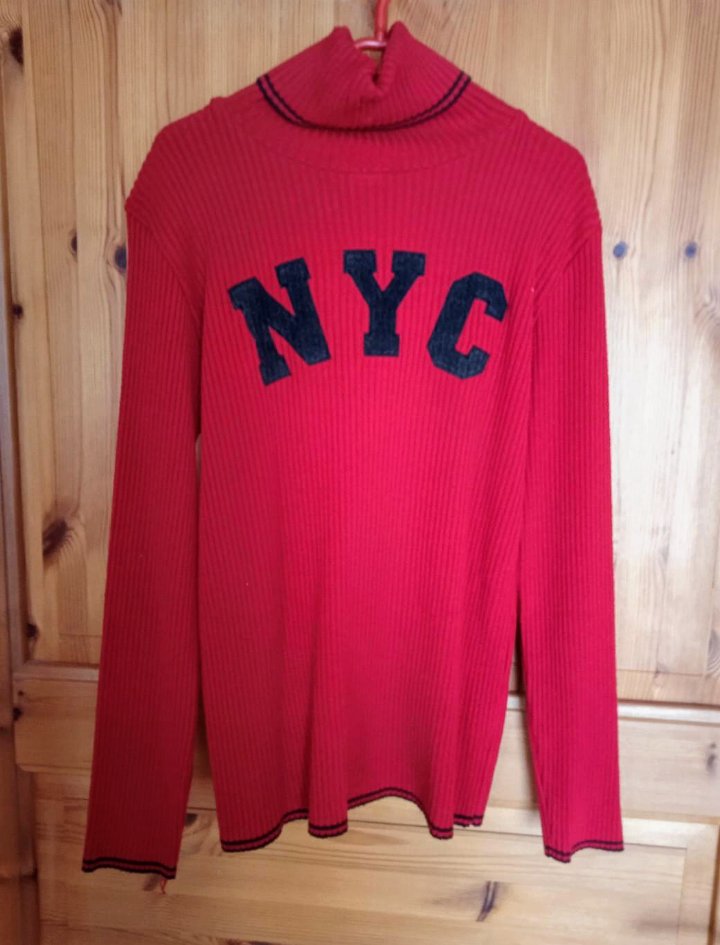 Rollkragenpullover rot