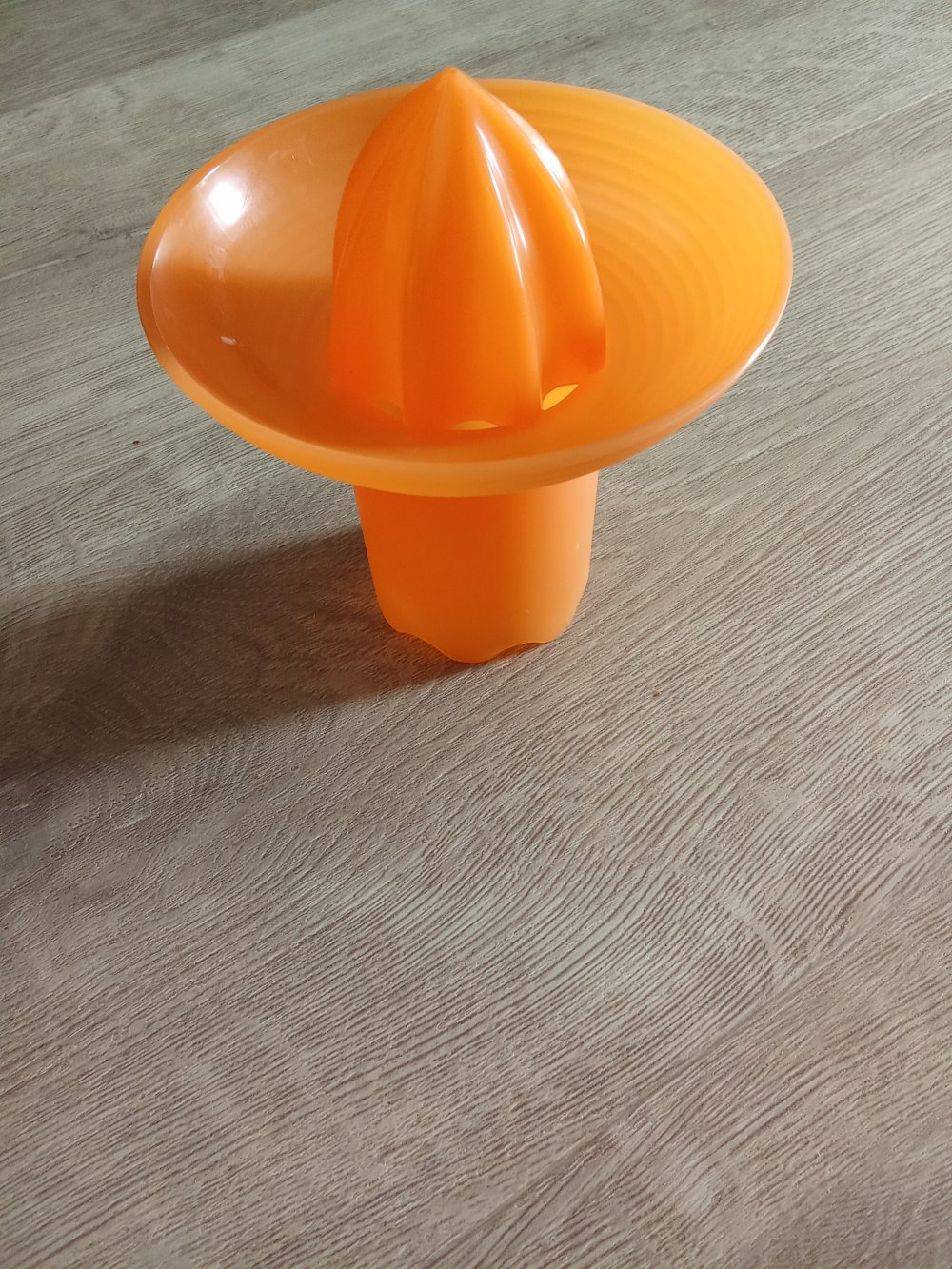 Tupperware Zitruspresse orange Junge Welle neu OVP