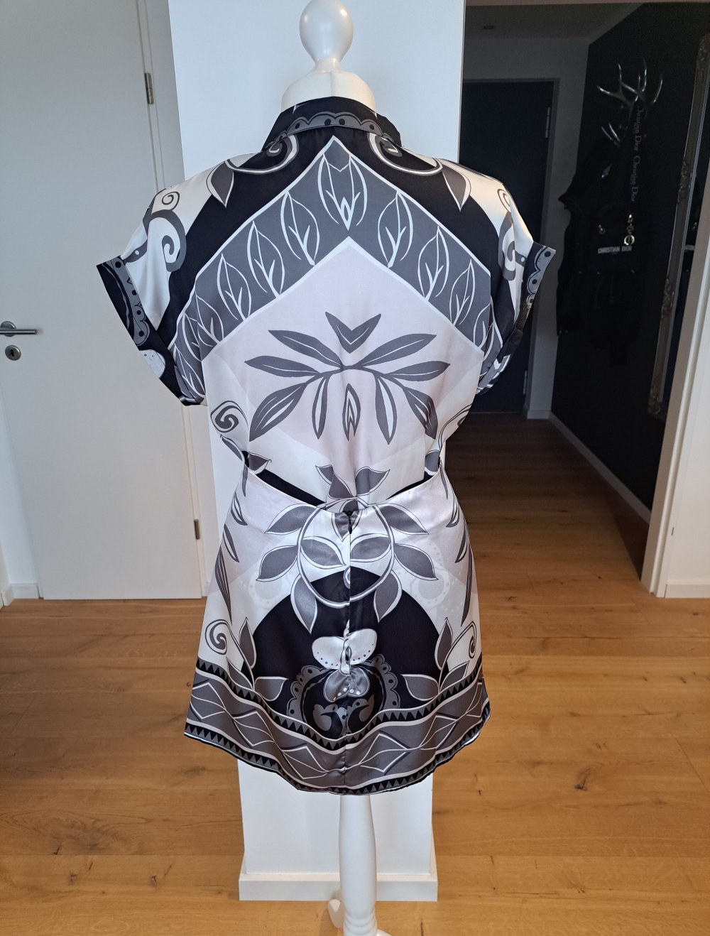 Shein zweiteiliges Outfit Set Bluse Rock gemustert