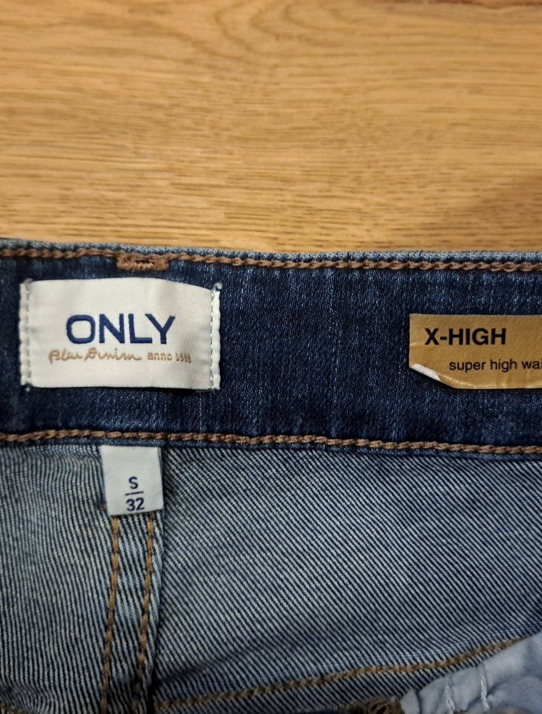 Only Skinny Super High Waist Röhrenjeans