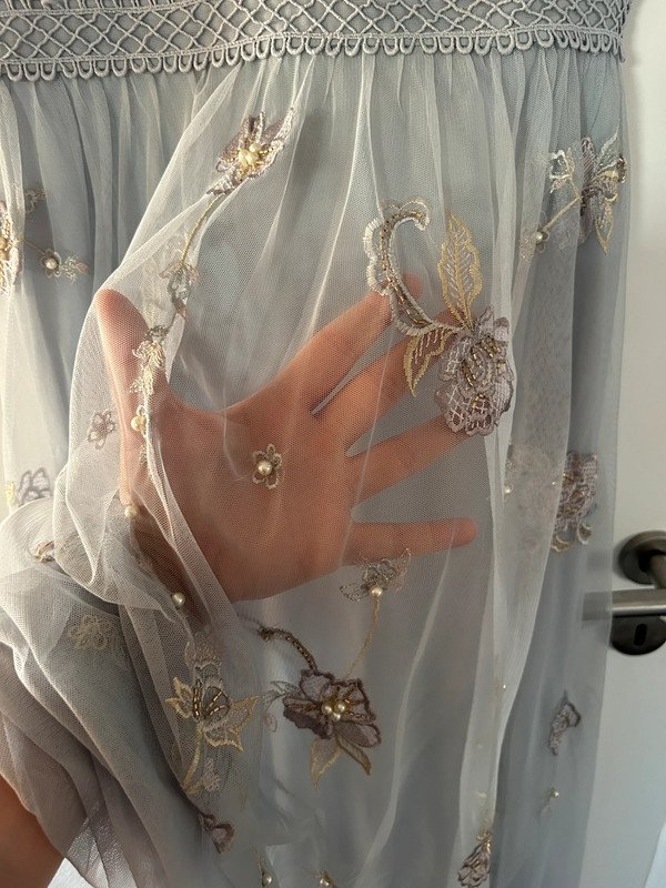Besticktes Abendkleid Hochzeitgast Kleid ASOS 
